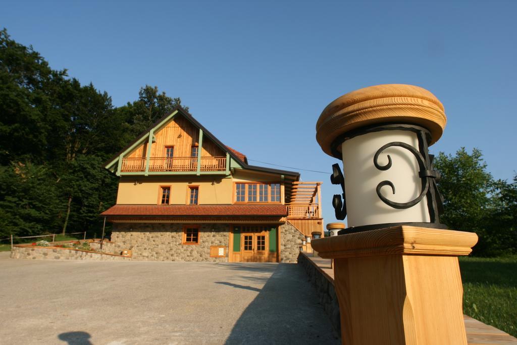 Villa Les With Hot Tub & Sauna เบรชิตเซ ห้อง รูปภาพ