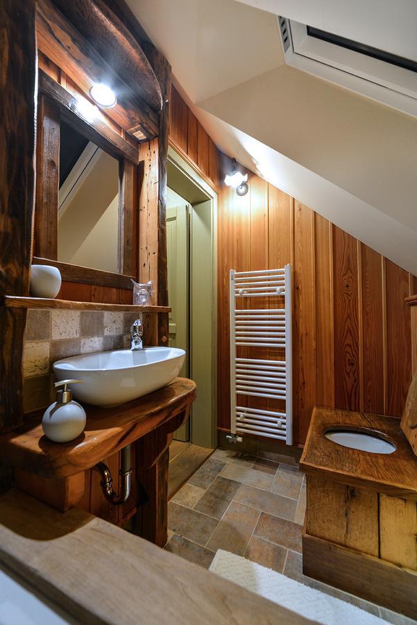 Villa Les With Hot Tub & Sauna เบรชิตเซ ภายนอก รูปภาพ